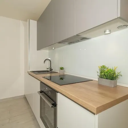 Apartamento Stylish Olga Near And Old Town